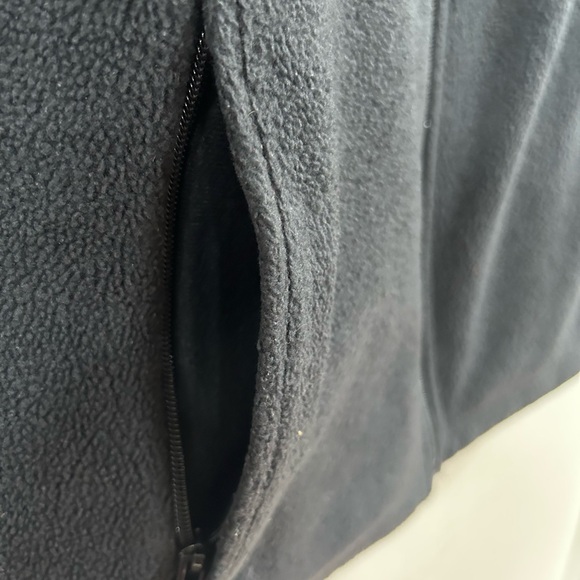 Columbia Charcoal Fleece Vest size L - Picture 6 of 6
